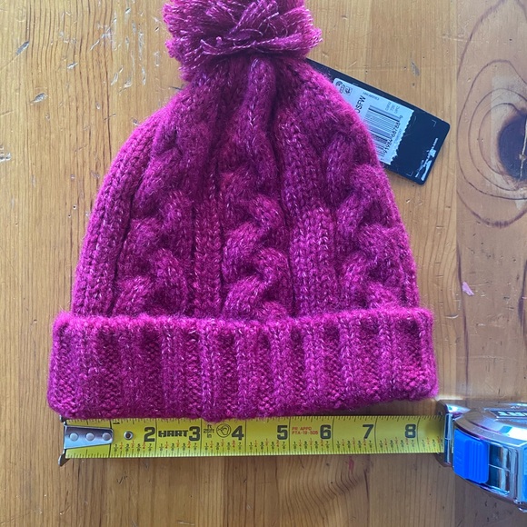 NWT ADIDAS Golf Pom Beanie - Picture 5 of 8